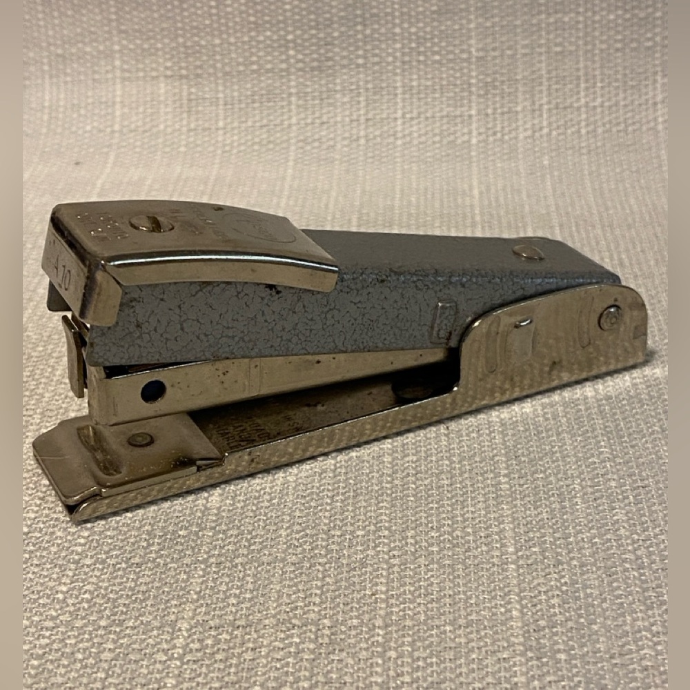 Vintage Apsco A10 Mini Silver & Chrome Stapler